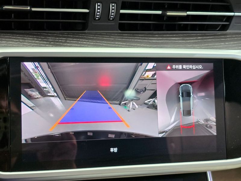 2025 Audi A7 55 TFSI Quattro Premium photo 17
