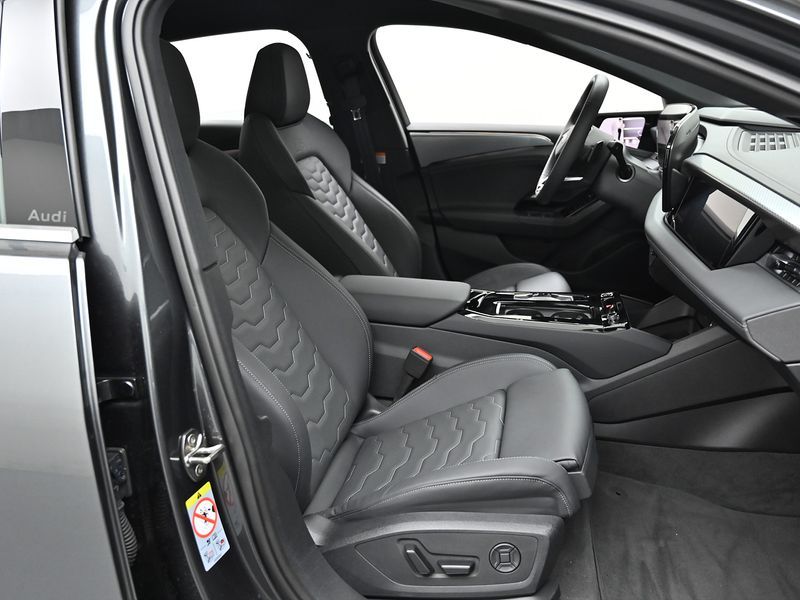 2025 Audi A6 Performance S line photo 10