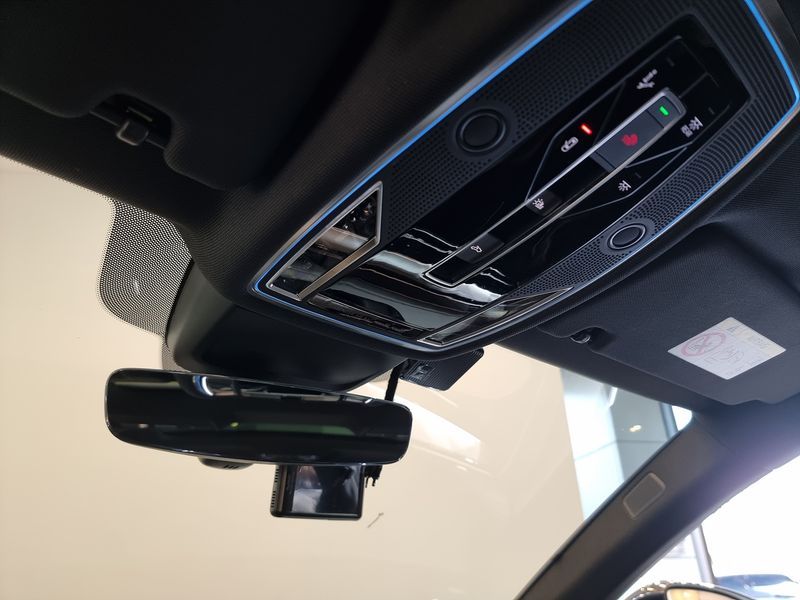 2023 Audi A8 55 TFSI Quattro Premium LWB photo 17