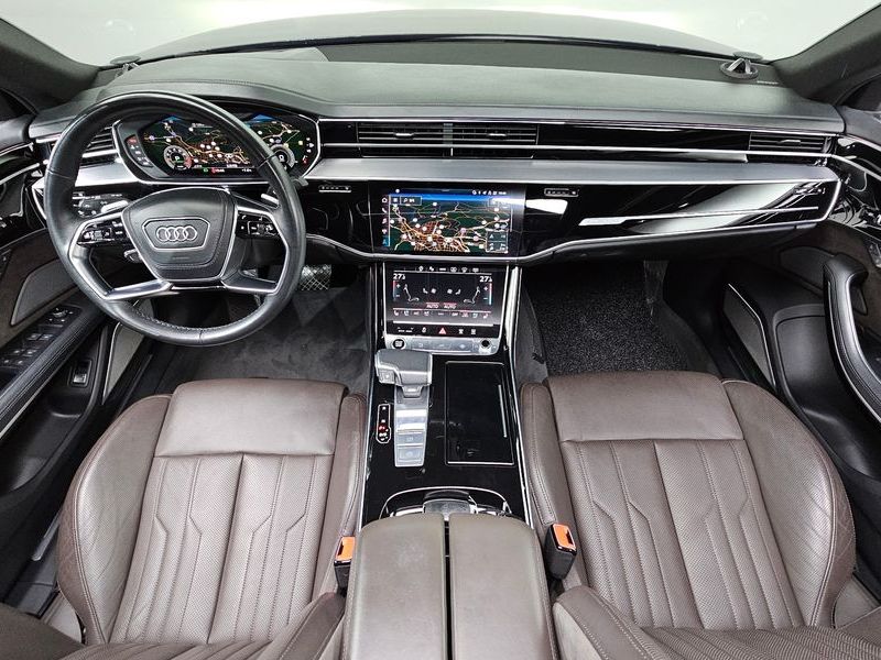2021 Audi A8 55 TFSI Quattro LWB photo 7