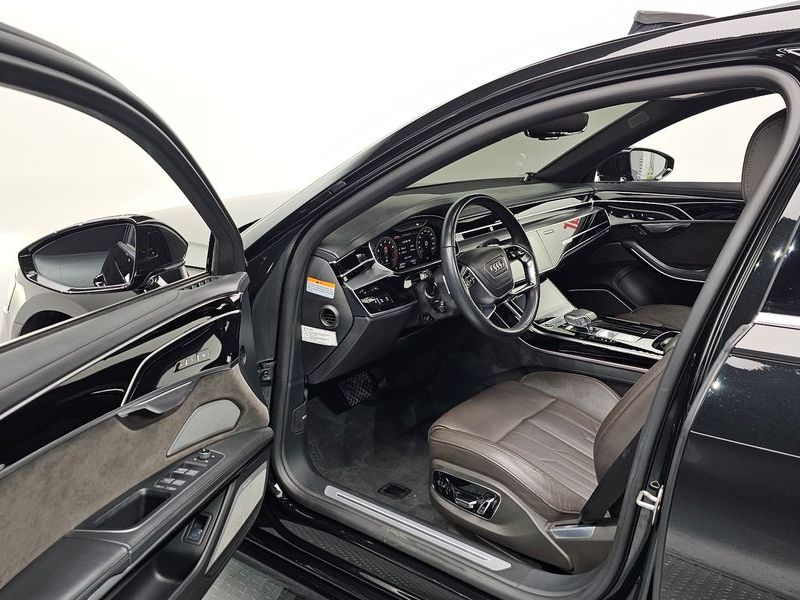 2021 Audi A8 55 TFSI Quattro LWB photo 11