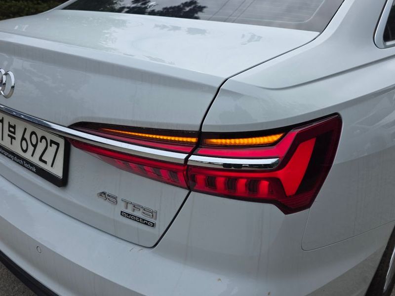 2021 Audi A6 45 TFSI Quattro Premium photo 23