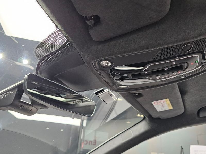 2025 Audi RS6 4.0 TFSI Quattro Avant Performance photo 14