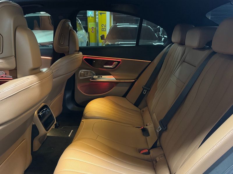 2026 Mercedes-Benz E-Class E300 4MATIC AMG Line photo 11