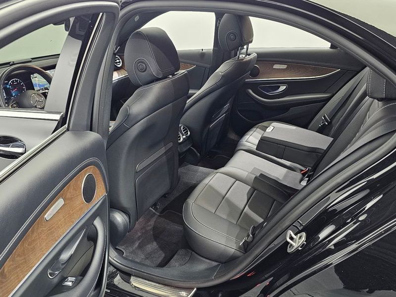 2021 Mercedes-Benz E-Class E250 Exclusive photo 11