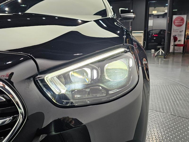 2021 Mercedes-Benz E-Class E250 Exclusive photo 22