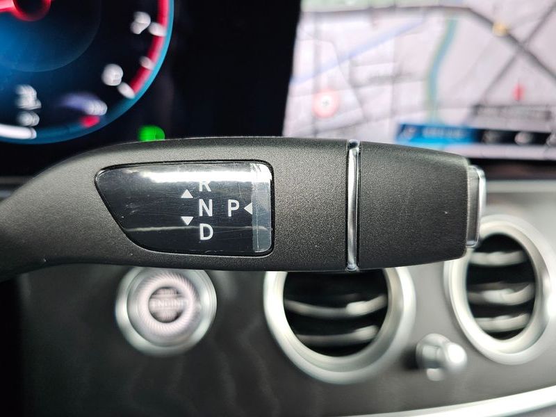 2022 Mercedes-Benz E-Class E250 Avantgarde photo 9