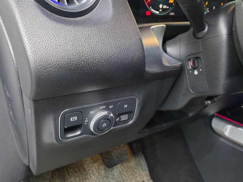 2022 Mercedes-Benz B-Class GLB200 d photo 12
