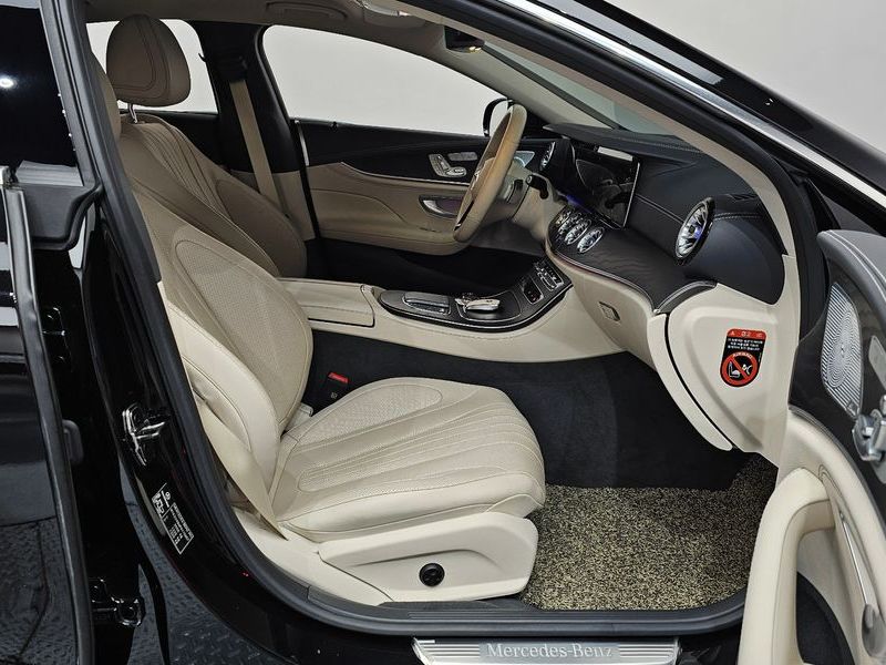 2023 Mercedes-Benz S-Class CLS300d 4MATIC photo 26