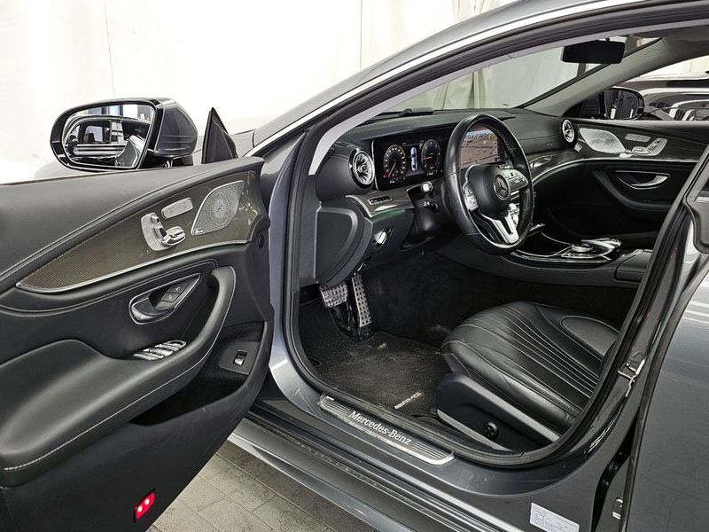 2019 Mercedes-Benz S-Class CLS300d AMG Line photo 10