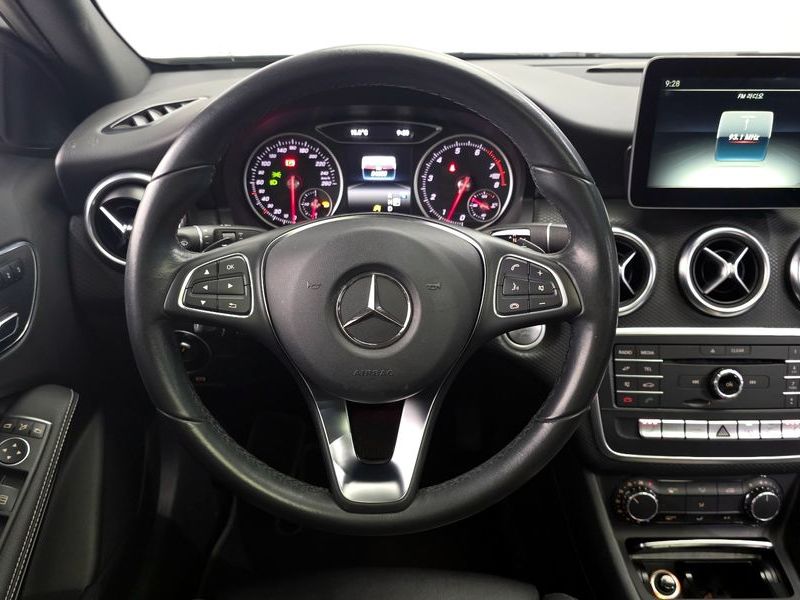 2018 Mercedes-Benz A-Class A200 photo 13