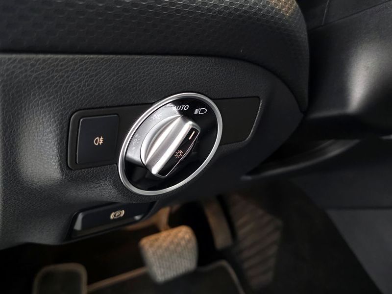 2018 Mercedes-Benz A-Class A200 photo 18