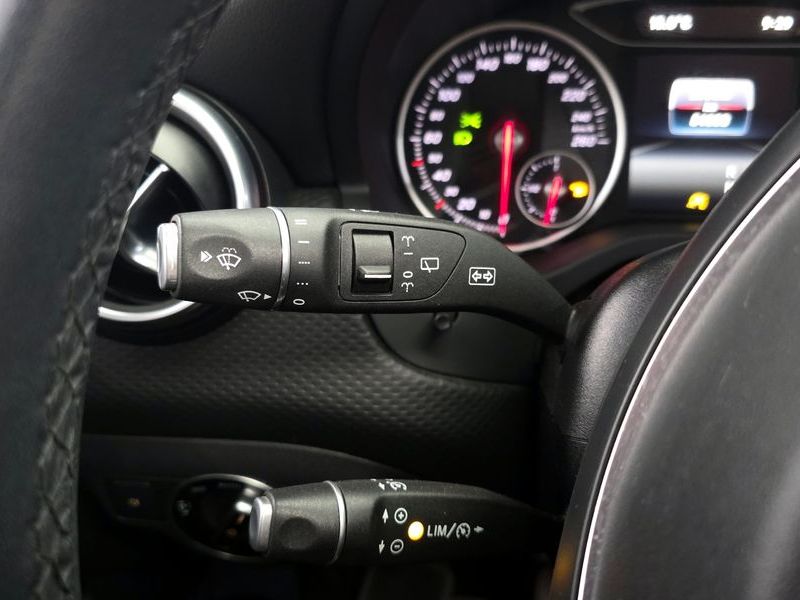 2018 Mercedes-Benz A-Class A200 photo 17