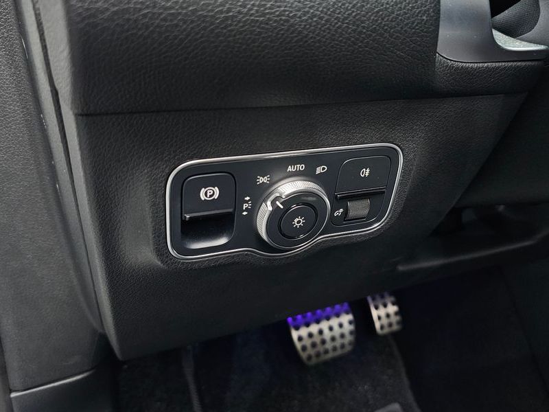 2023 Mercedes-Benz B-Class GLB250 4MATIC photo 18