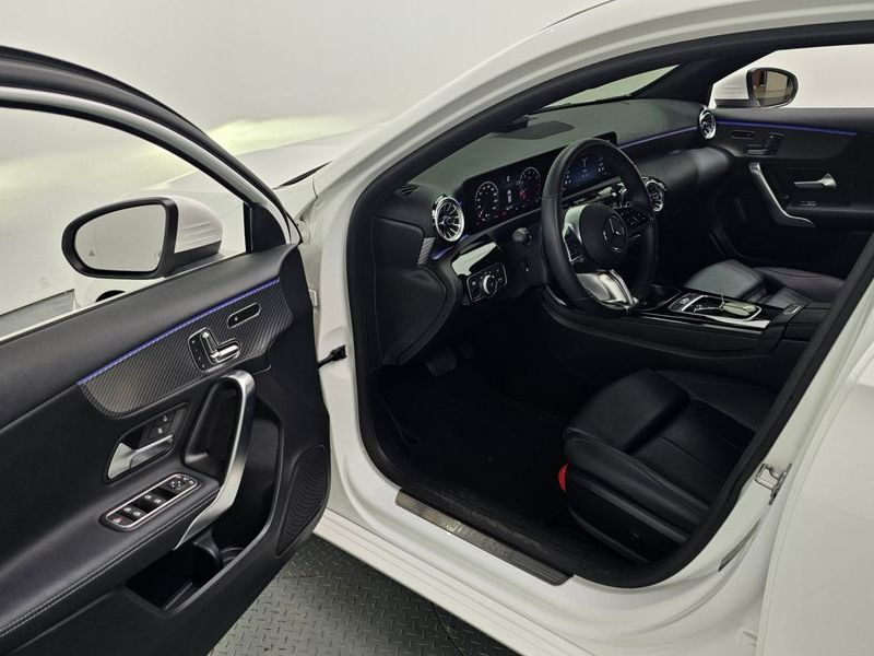 2025 Mercedes-Benz A-Class A220 Hatchback photo 10