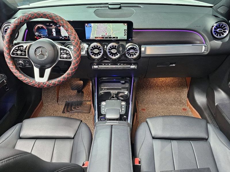 2021 Mercedes-Benz B-Class GLB220 photo 7