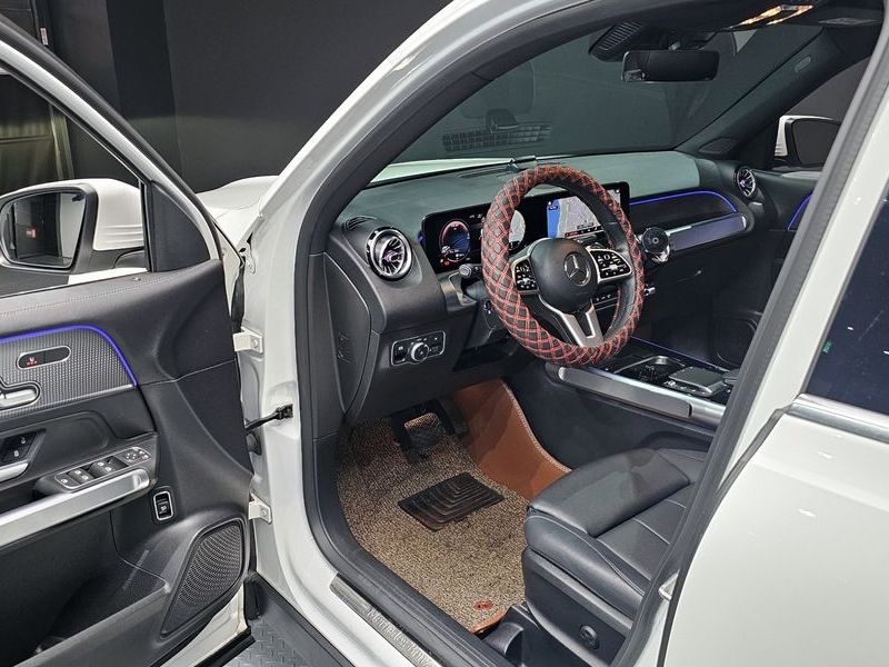 2021 Mercedes-Benz B-Class GLB220 photo 11