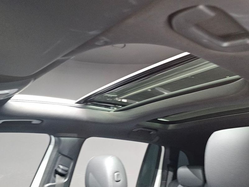 2021 Mercedes-Benz B-Class GLB220 photo 19