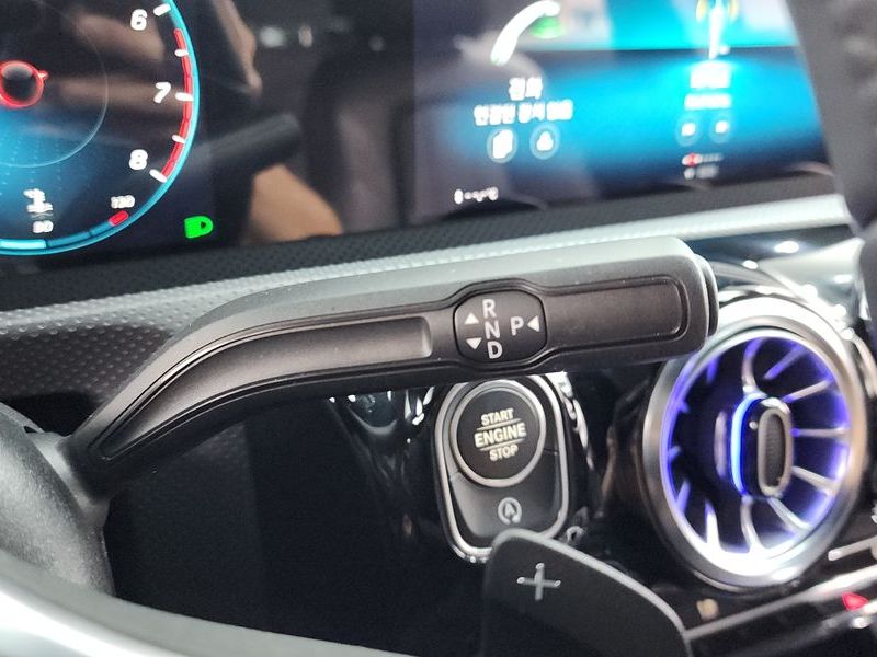 2022 Mercedes-Benz A-Class A220 Sedan photo 9