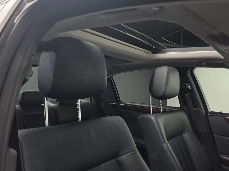 2012 Mercedes-Benz E-Class E300 Elegance photo 17