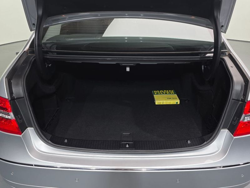 2012 Mercedes-Benz E-Class E300 Elegance photo 20