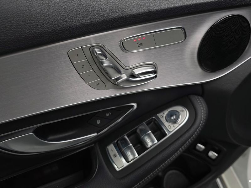 2018 Mercedes-Benz C-Class C350e photo 14