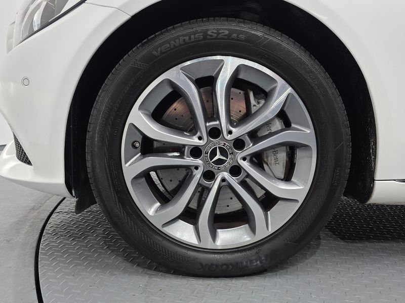2018 Mercedes-Benz C-Class C350e photo 21