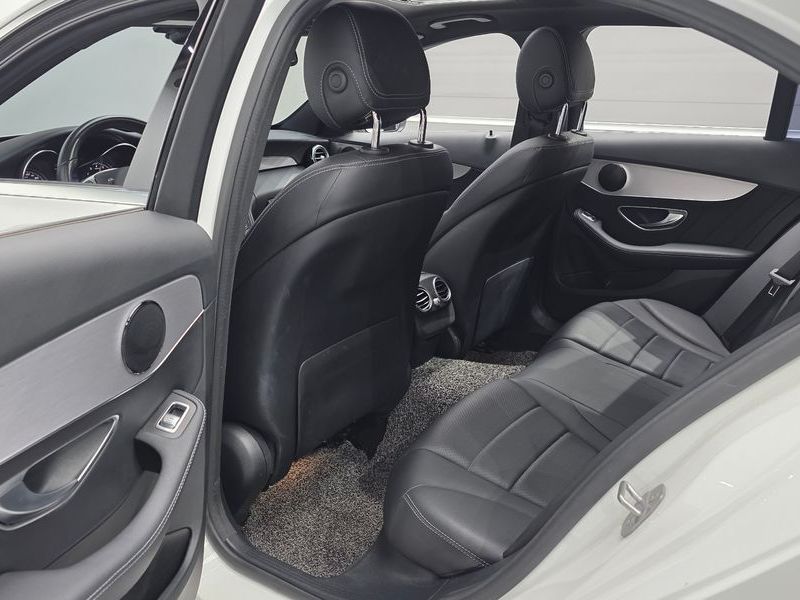 2018 Mercedes-Benz C-Class C350e photo 26