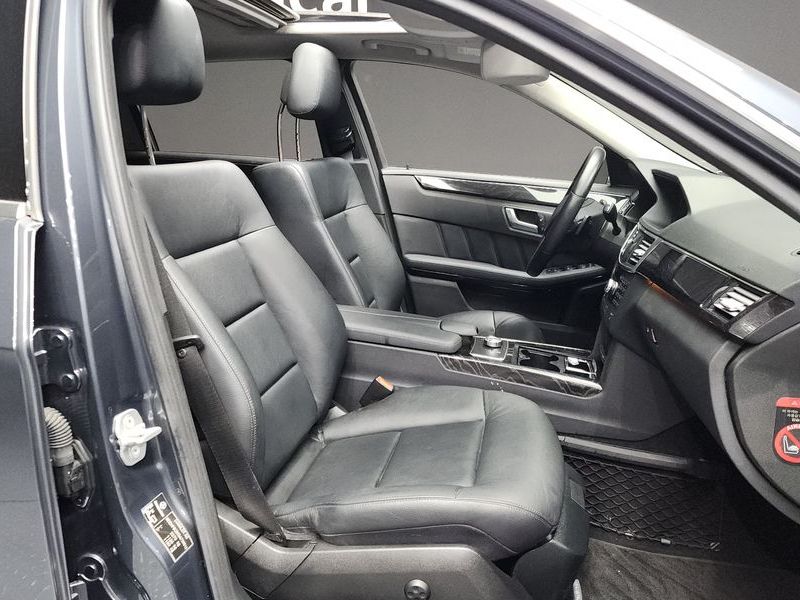 2013 Mercedes-Benz E-Class E220 CDI Avantgarde photo 11