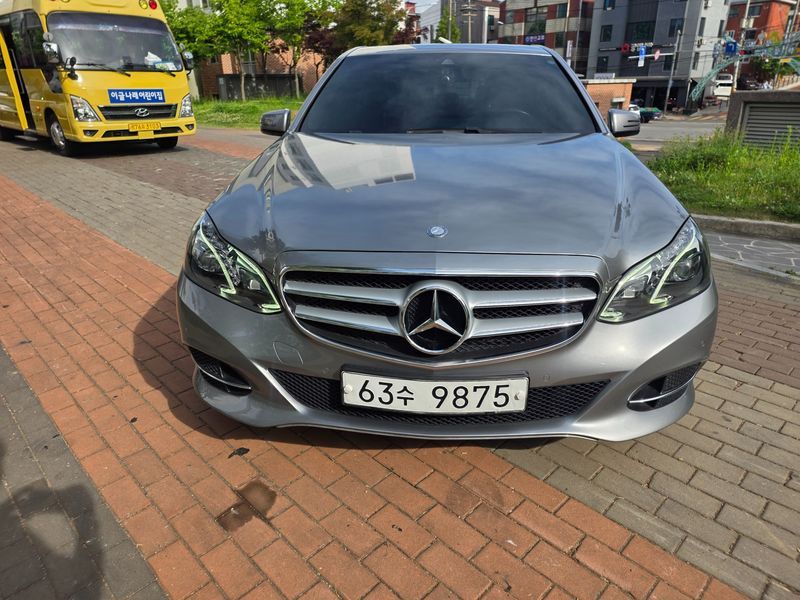 2014 Mercedes-Benz E-Class E220 CDI Avantgarde photo 1