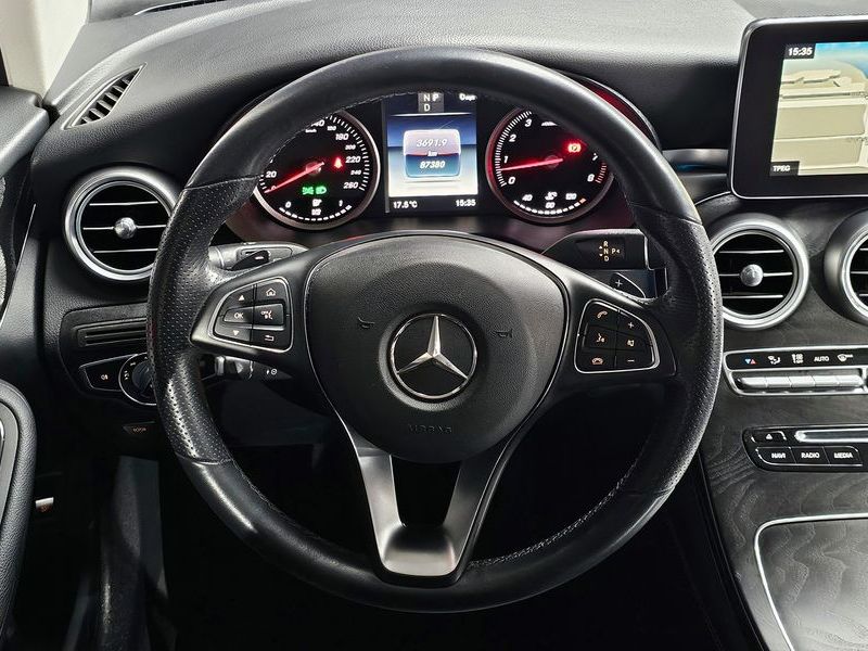 2019 Mercedes-Benz C-Class GLC300 4MATIC photo 14