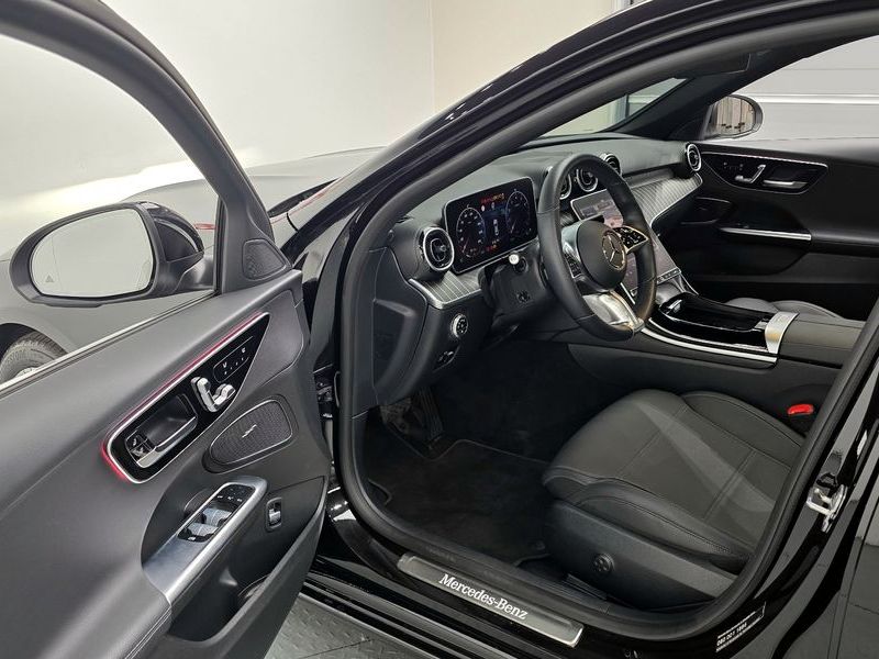2024 Mercedes-Benz C-Class C300 4MATIC Avantgarde photo 11