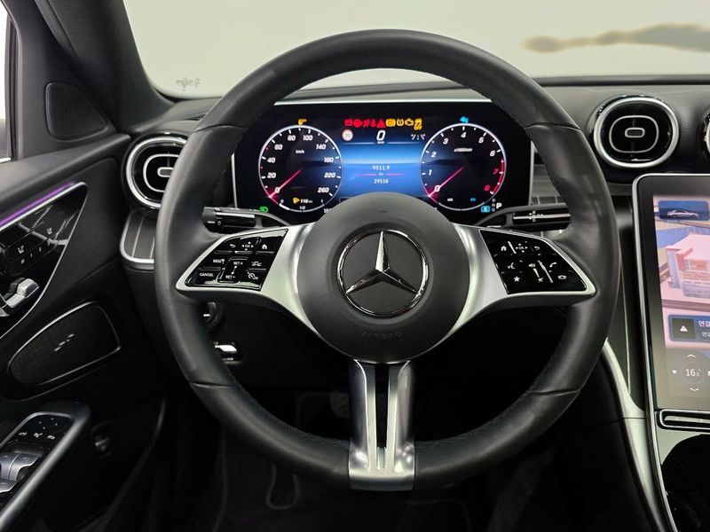 2024 Mercedes-Benz C-Class C300 4MATIC Avantgarde photo 13