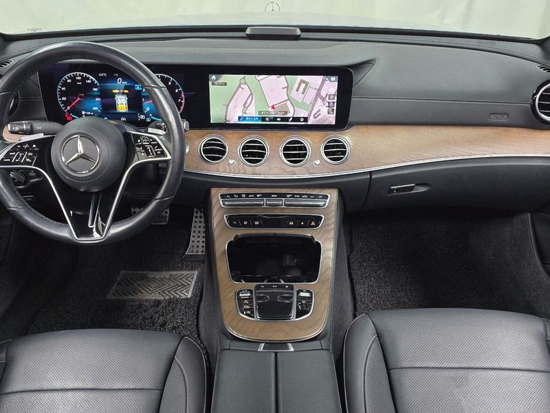 2021 Mercedes-Benz E-Class E250 Exclusive photo 7