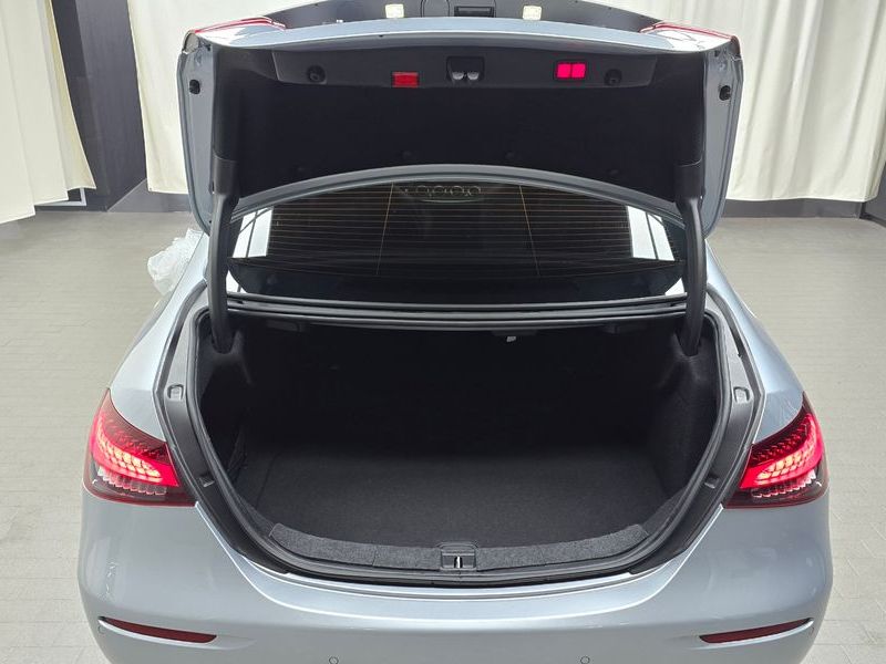 2021 Mercedes-Benz E-Class E250 Exclusive photo 20