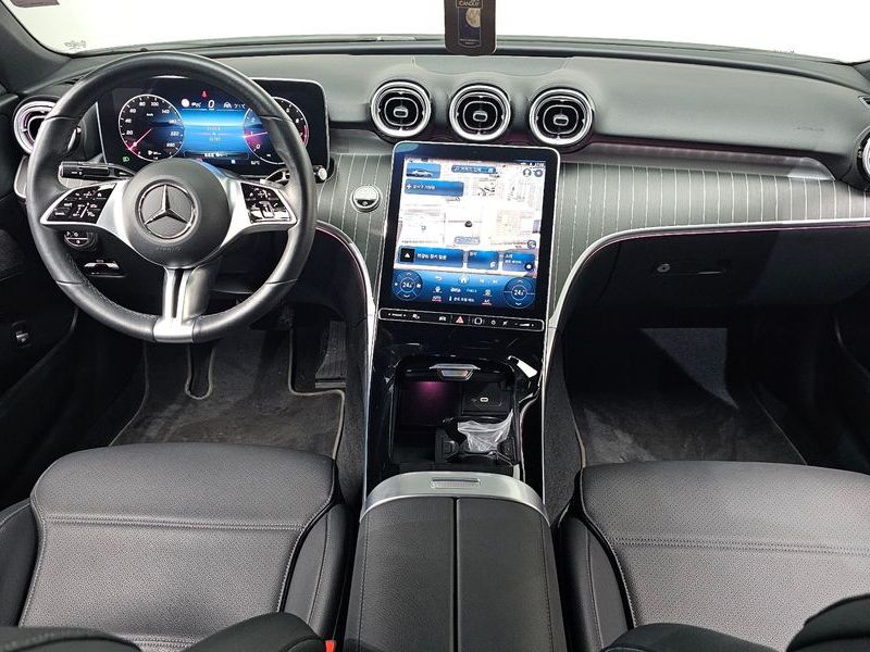 2023 Mercedes-Benz C-Class C200 Avantgarde photo 7