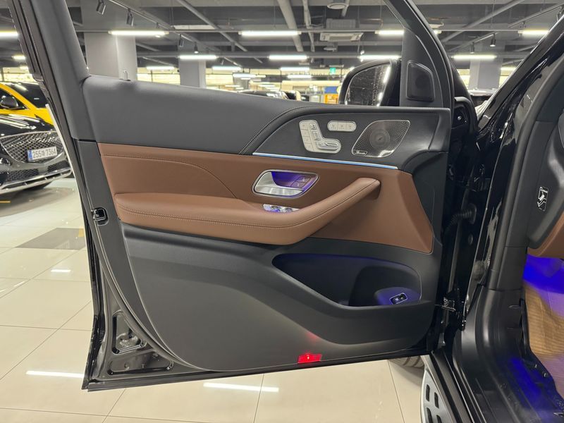 2026 Mercedes-Benz S-Class GLS450 4MATIC photo 14