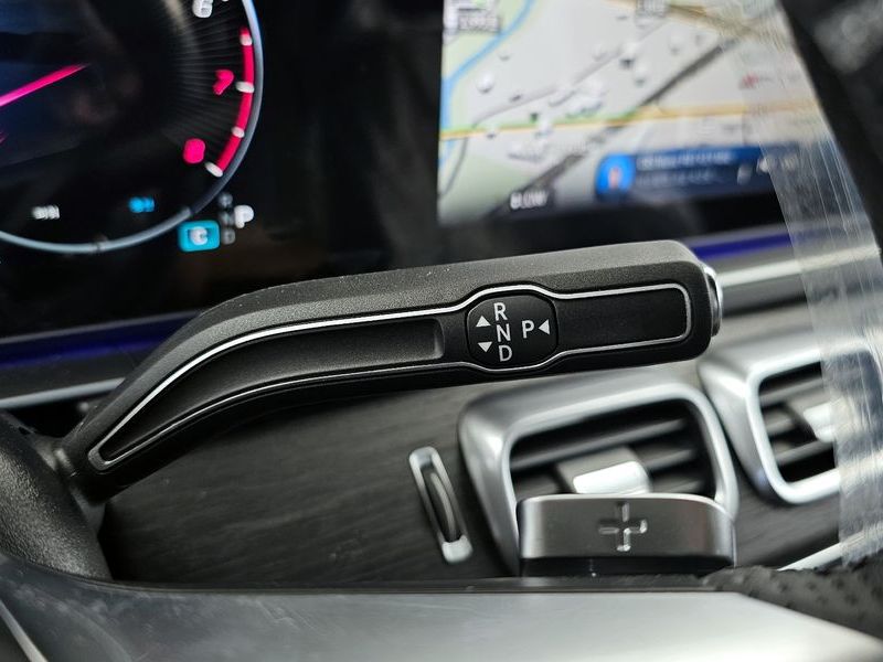 2026 Mercedes-Benz S-Class GLS450 4MATIC photo 9