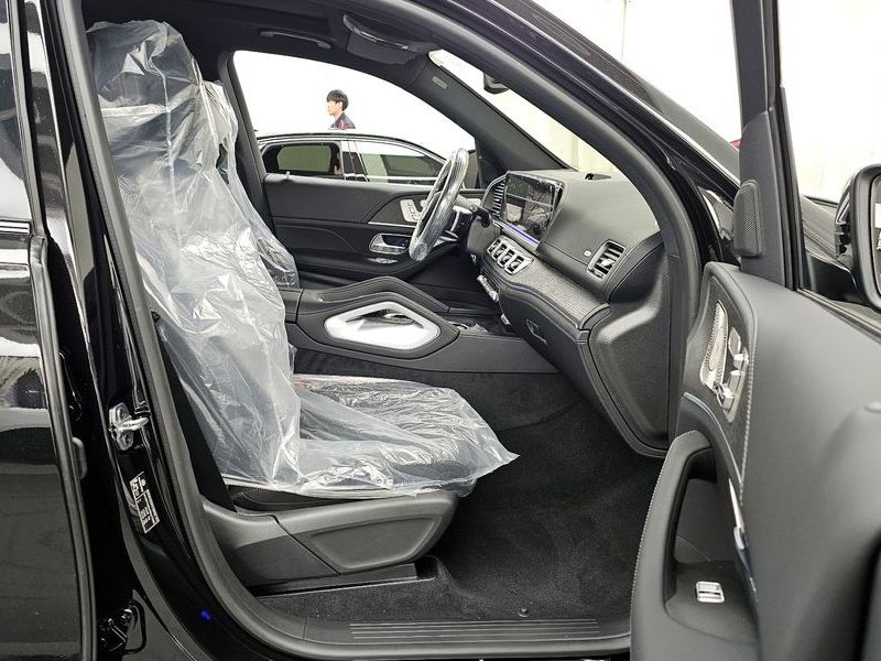 2026 Mercedes-Benz S-Class GLS450 4MATIC photo 11