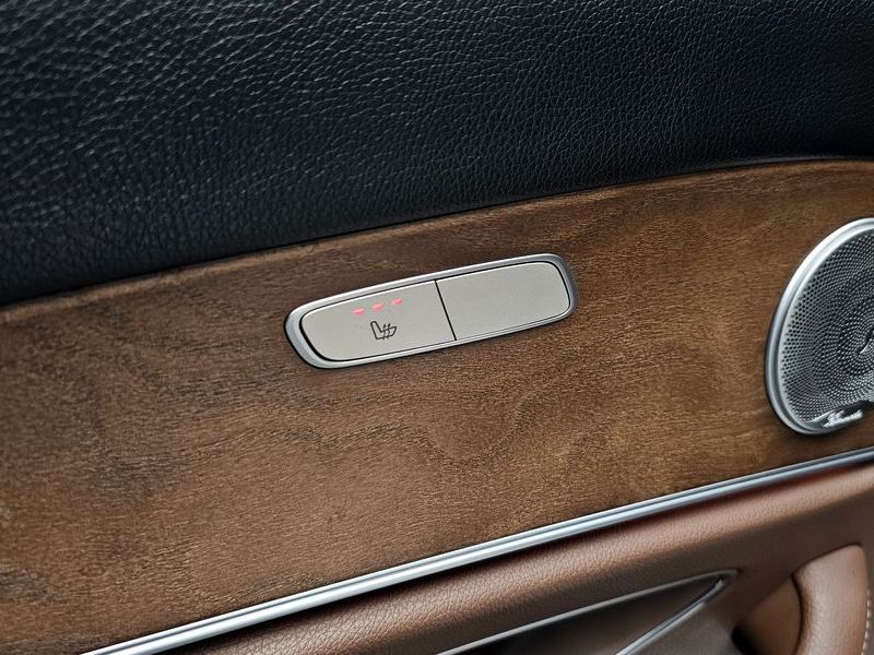 2018 Mercedes-Benz E-Class E300 Exclusive photo 16