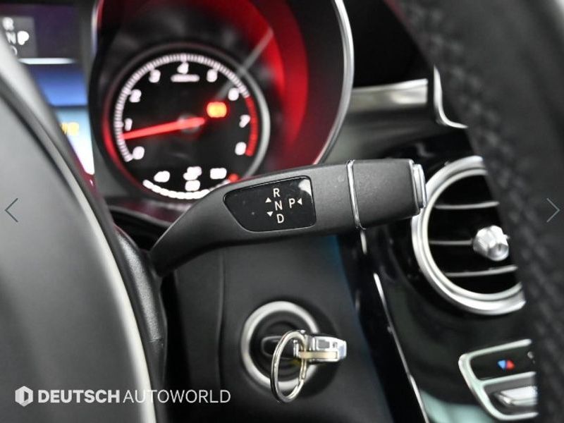 2019 Mercedes-Benz C-Class GLC300 4MATIC AMG Line photo 9