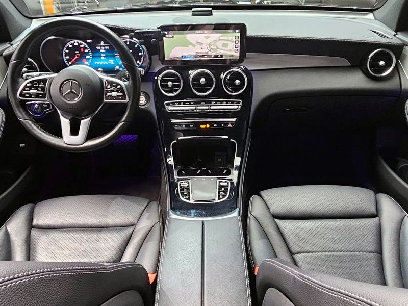 2020 Mercedes-Benz C-Class GLC220 d 4MATIC photo 7
