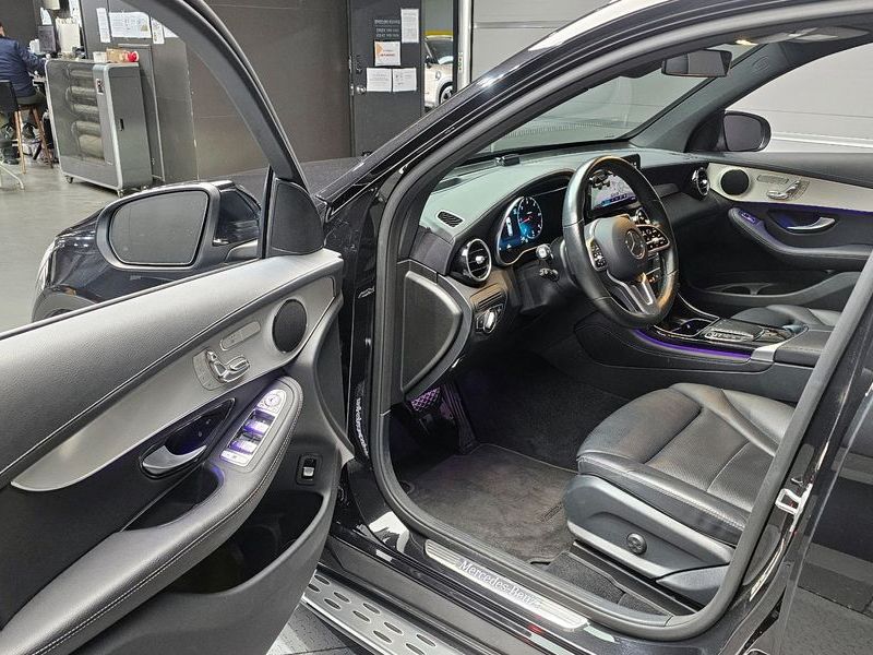 2020 Mercedes-Benz C-Class GLC220 d 4MATIC photo 10