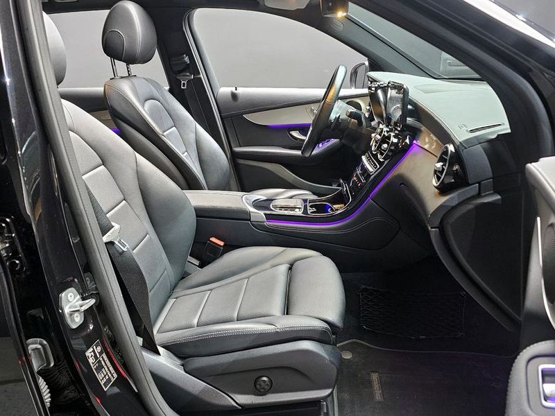 2020 Mercedes-Benz C-Class GLC220 d 4MATIC photo 11