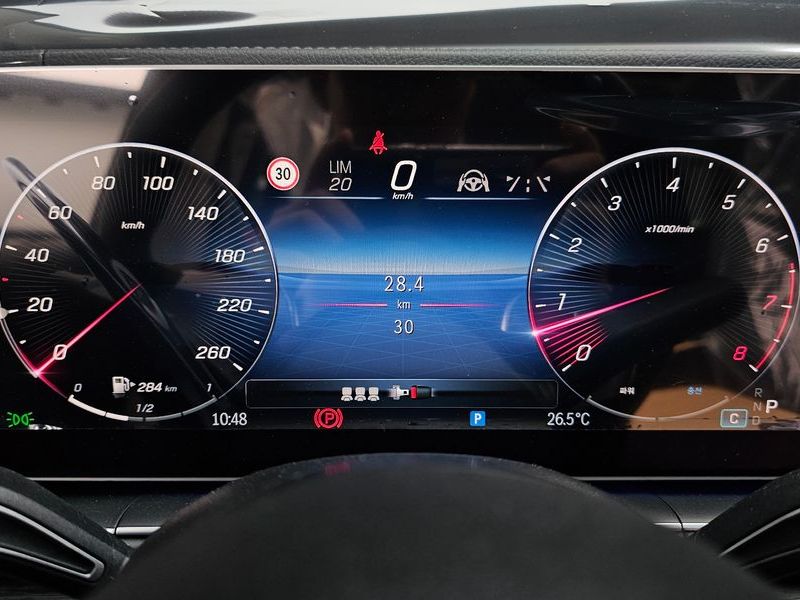 2026 Mercedes-Benz E-Class GLE350 4MATIC photo 8