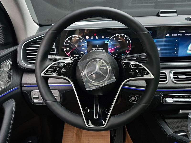 2026 Mercedes-Benz E-Class GLE350 4MATIC photo 13