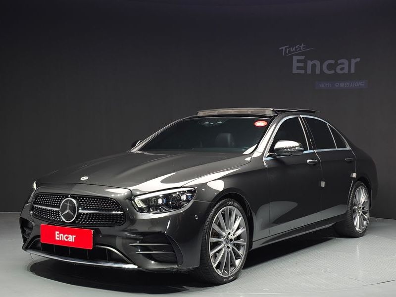 2022 Mercedes-Benz E-Class E350 4MATIC AMG Line photo 1