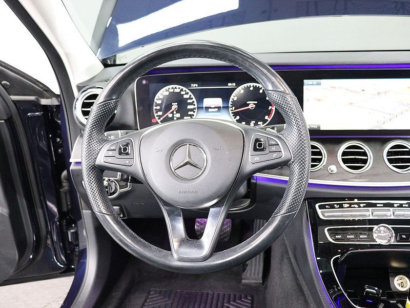 2017 Mercedes-Benz E-Class E300 Avantgarde photo 14