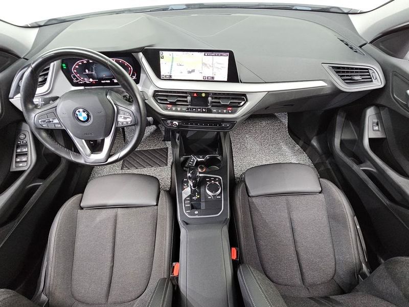 2021 BMW 1 Series 118d Joy photo 7