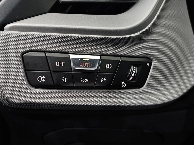 2021 BMW 1 Series 118d Joy photo 20